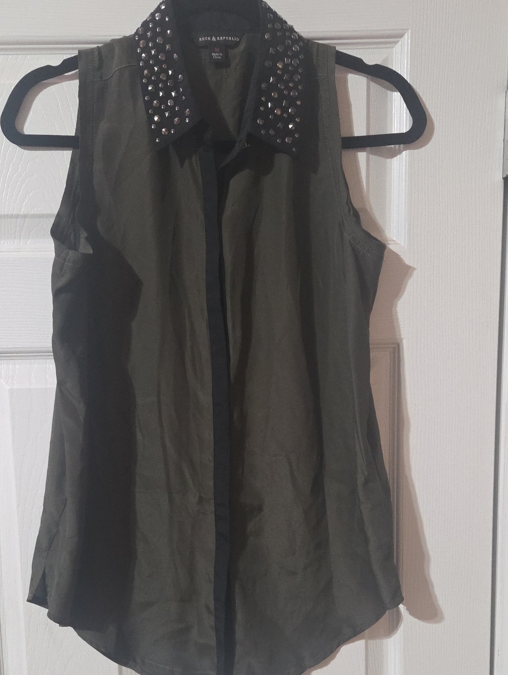 Rock & Republic Olive Green Sleeveless Button-Down with Studded Black Collar